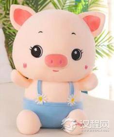 属猪的人离不开的两个贵人是谁？